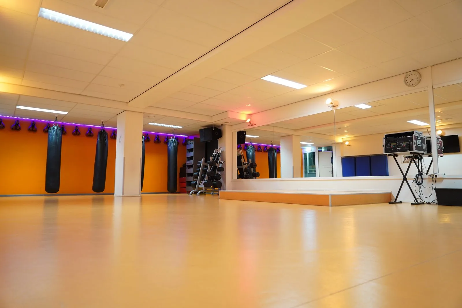 Groepsles theater Club You Alblasserdam - bootcamp en fitness lessen