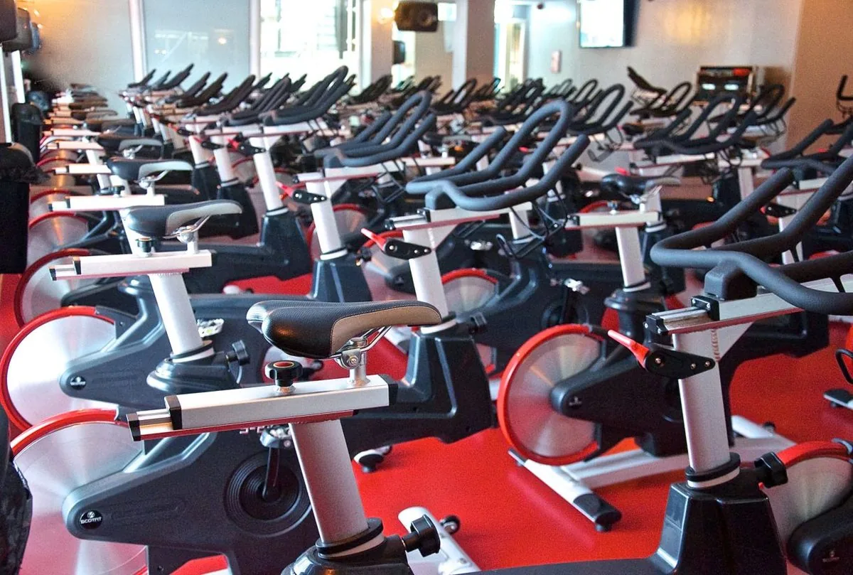 Club You interieur 6